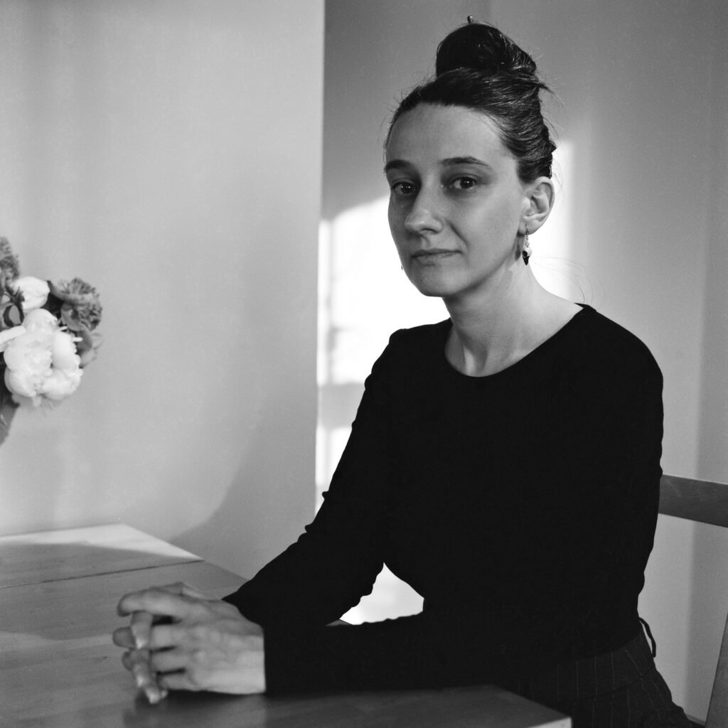 Юлия Артёмова – авторка книги "Пока я искала слова", выпущенной в издательстве "Мяне Няма".
